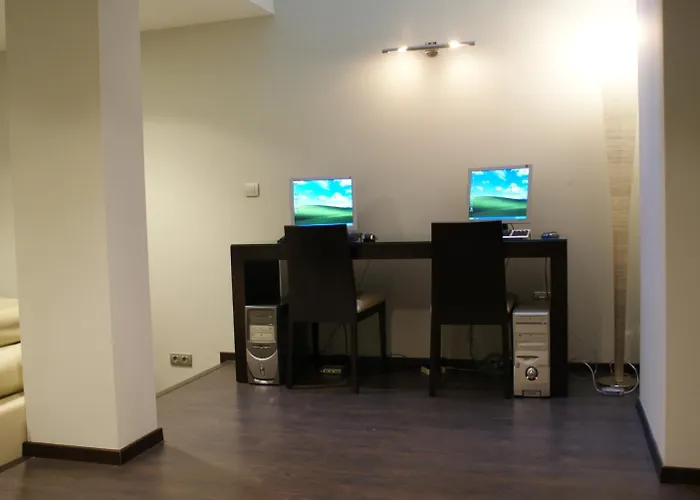 Universal By Maxi Otel 3*