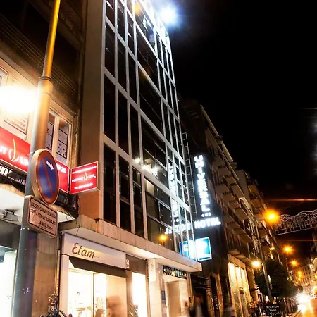 Universal By Maxi 3*