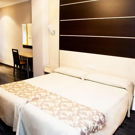 Hotel Universal By Maxi Granada