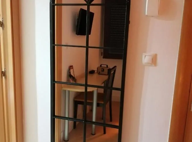 Universal By Maxi 3*