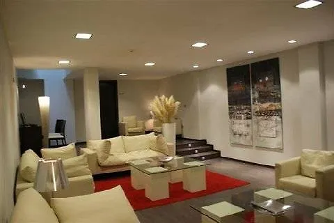 Universal By Maxi Hotel