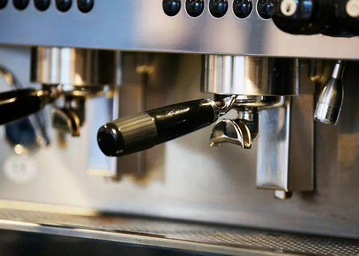 Universal By Maxi Hotel 3*