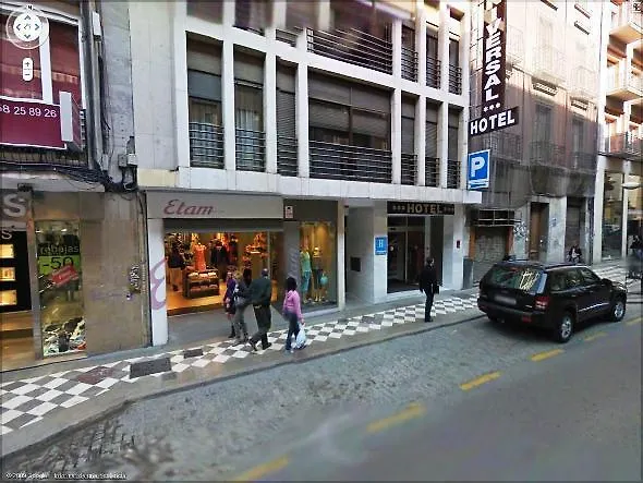 Hotel Universal By Maxi 3*