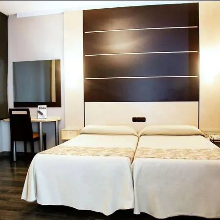 Universal By Maxi Hotell Granada