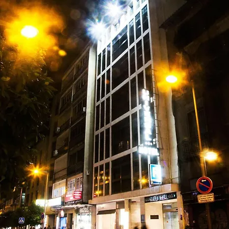 Universal By Maxi 3* Гранада